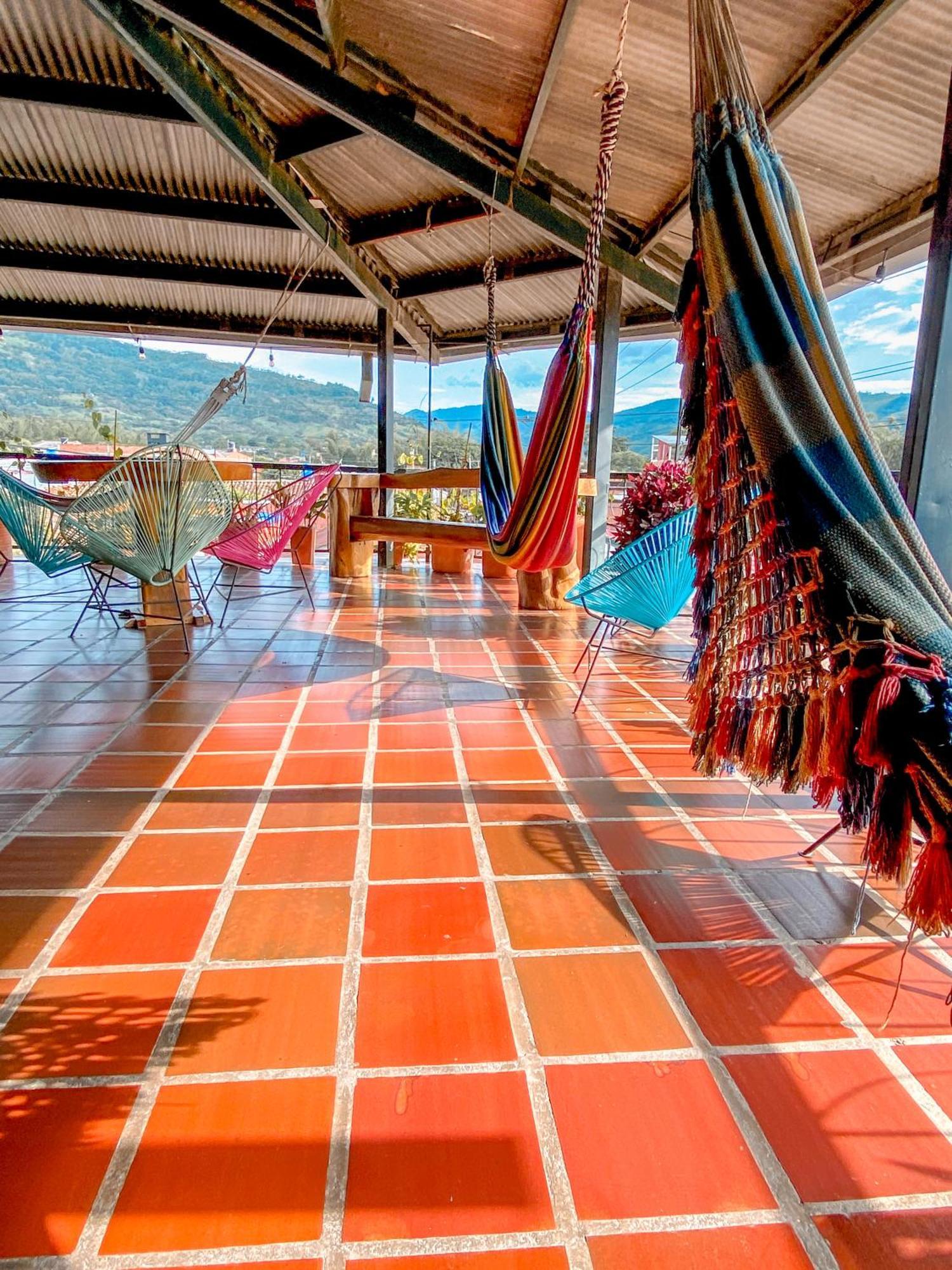 La Rosa Nautica Hostel Guaduas Buitenkant foto